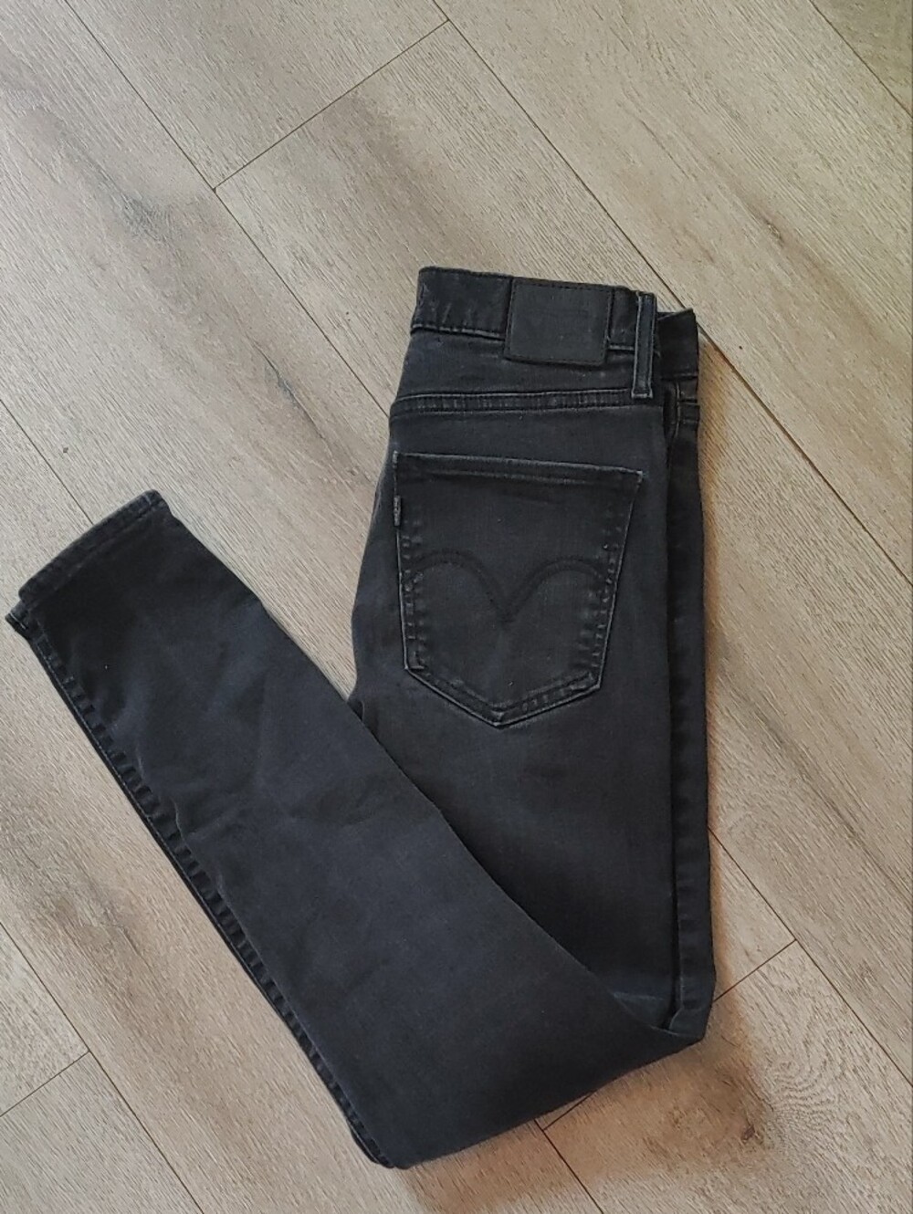 Levis l Waist 29 l Women's Black Slim Stretch Jeans